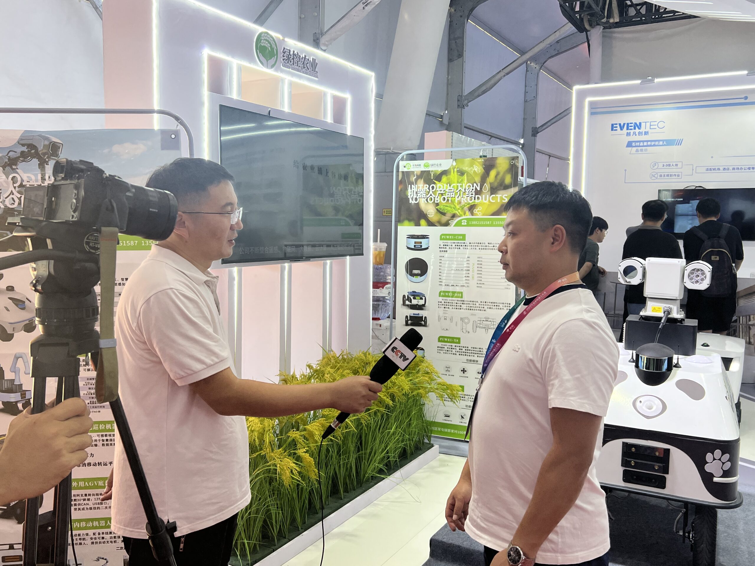 CCTV interview our redevelopable ROS mobile robot chassis at exhibition booth