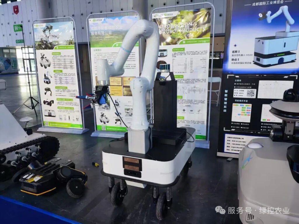 Flagship agricultural harvesting robot for automated fruit picking at WCIF 2025 GC Robotics booth