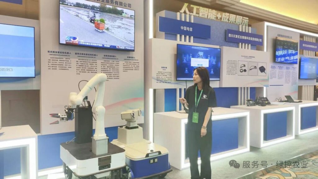 Live demonstration of intelligent agricultural robotic arm at Tianfu AI Industry product launch.